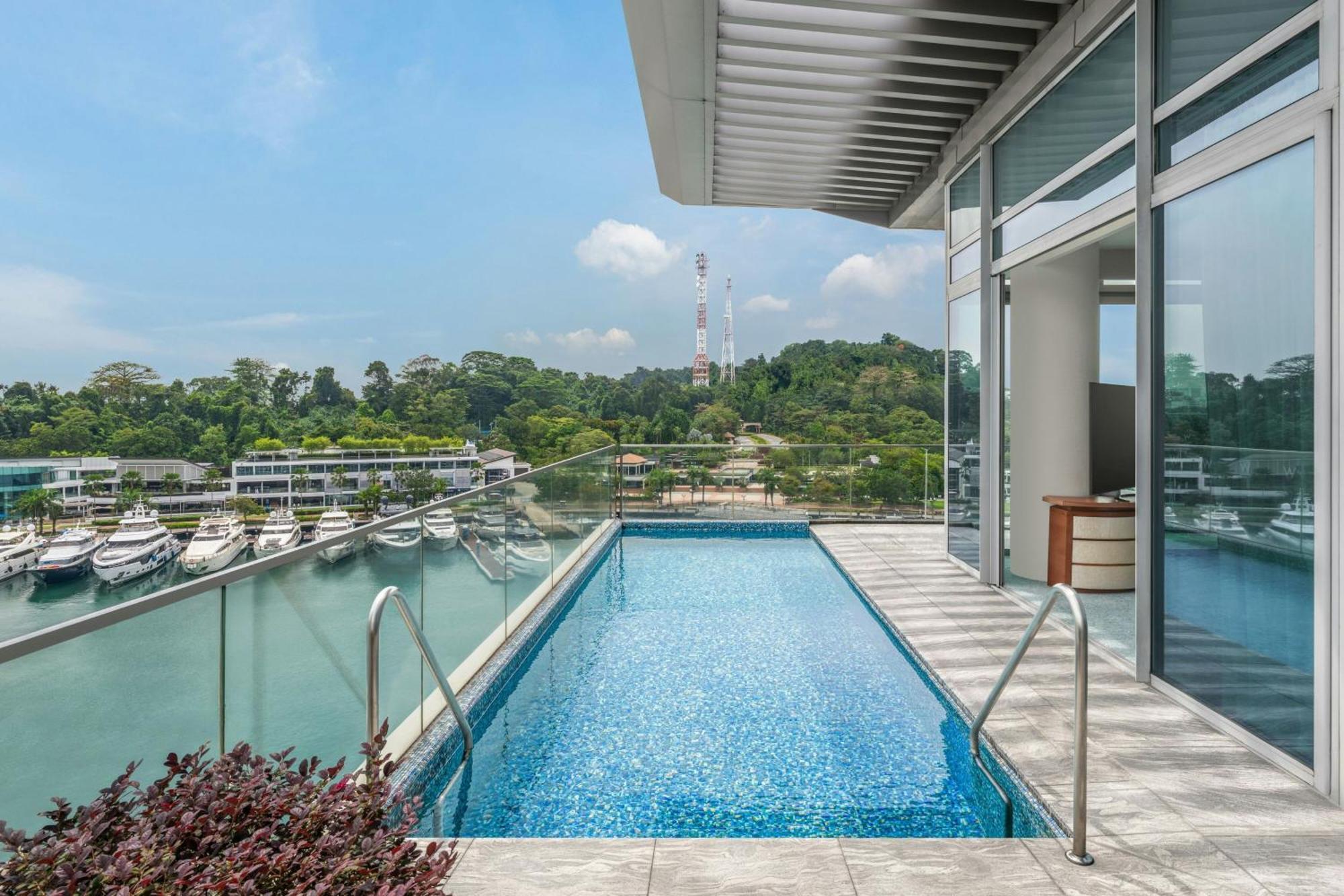 Escape Suite, 1 Bedroom Suite, 1 Super King Bed, Balcony, Top Floor, Private Outdoor Pool