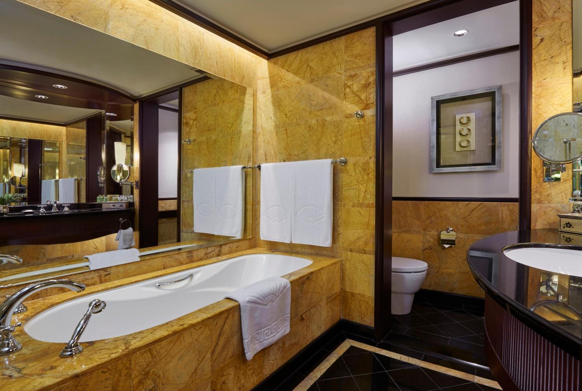 Chambre Lit King-Size de Luxe - Vue sur Parc.