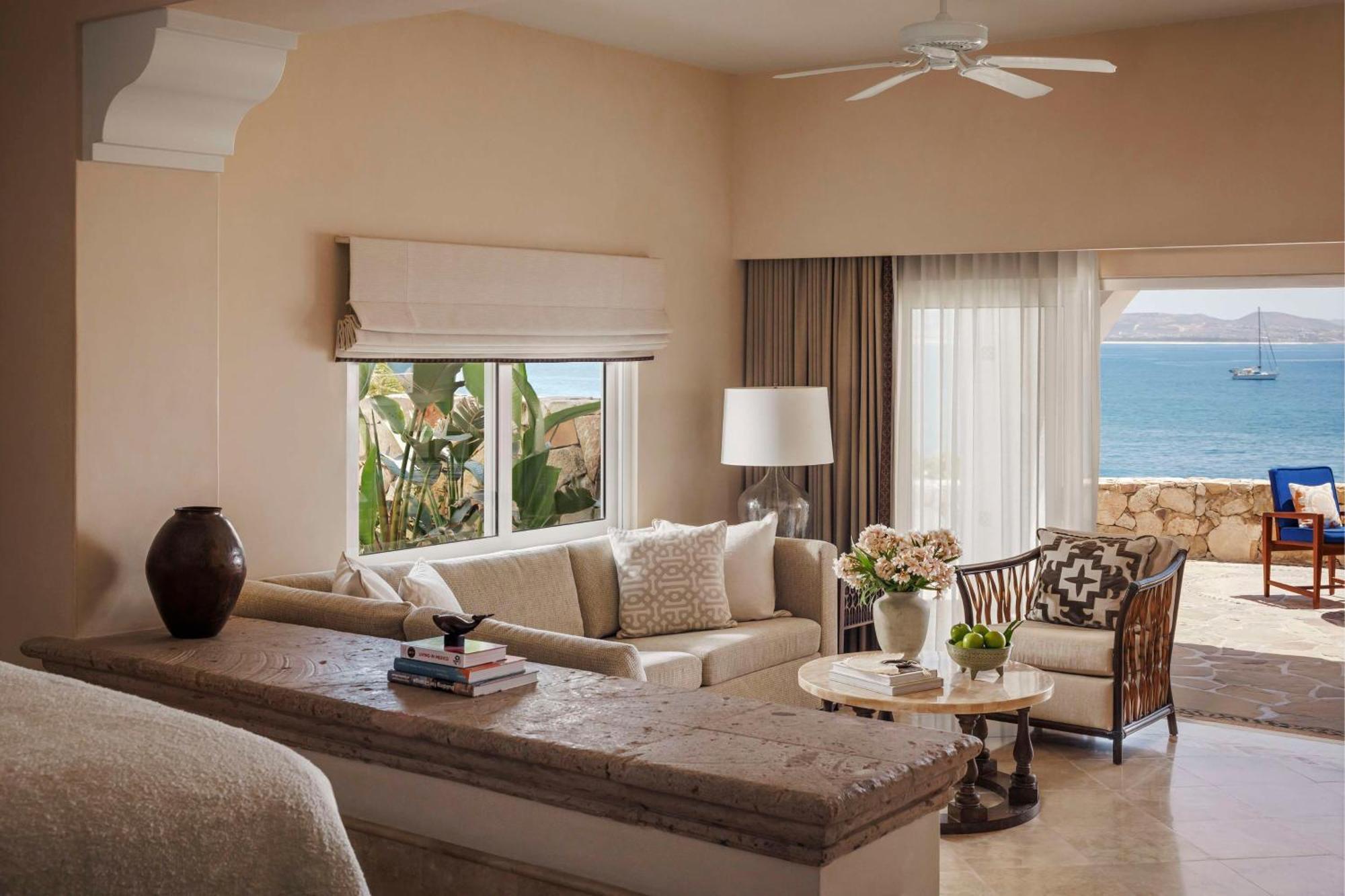 Oceanfront Palmilla Room King Bed