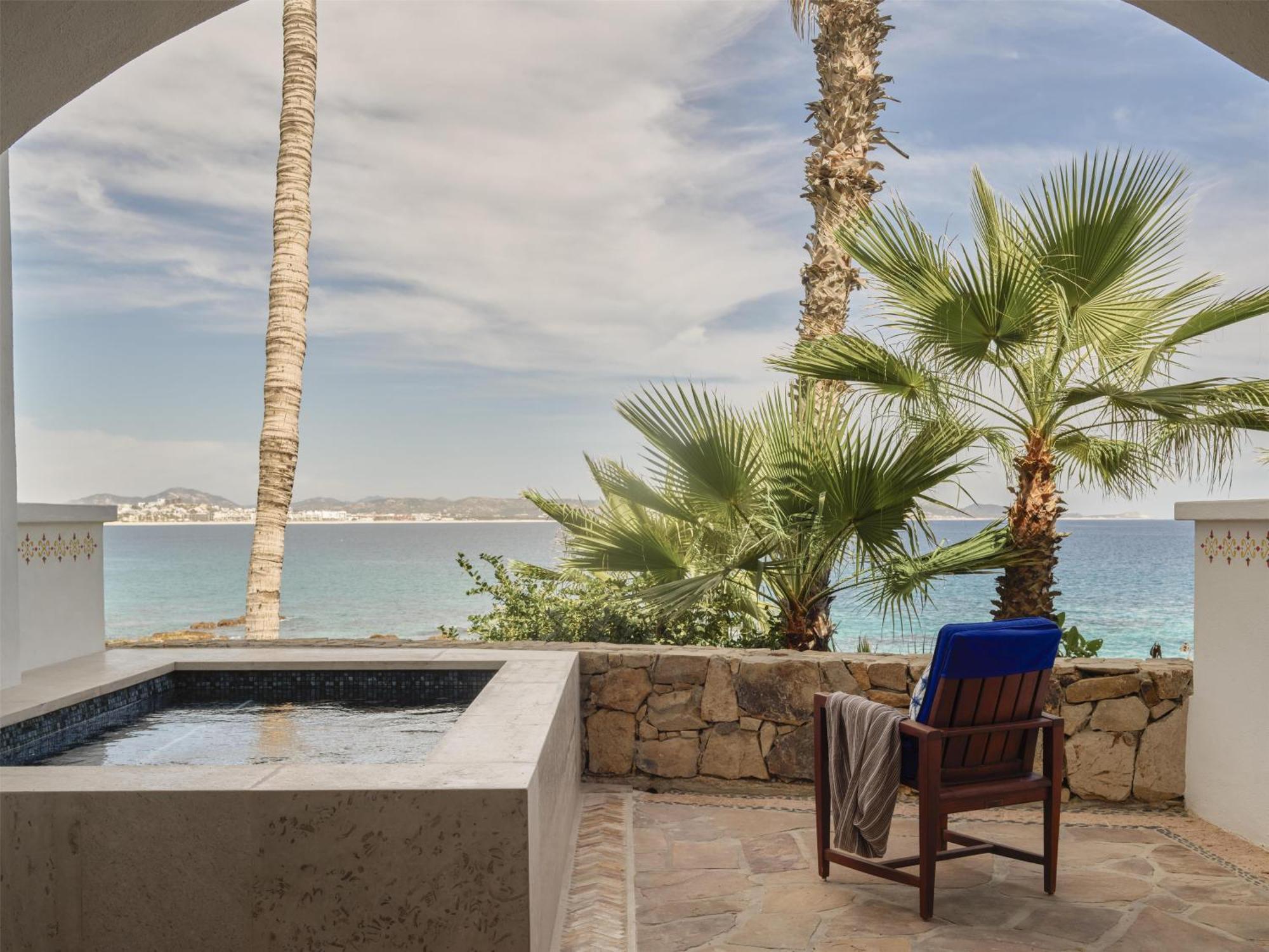 Palmilla Room Plunge Pool King Bed