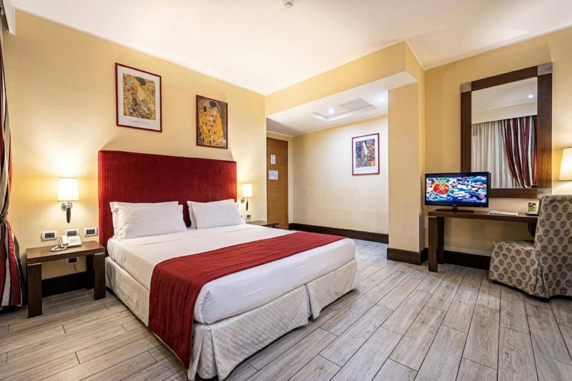 Standard Room Accessible