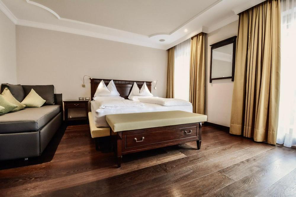 Superior Double Room,1771532528:JPEG