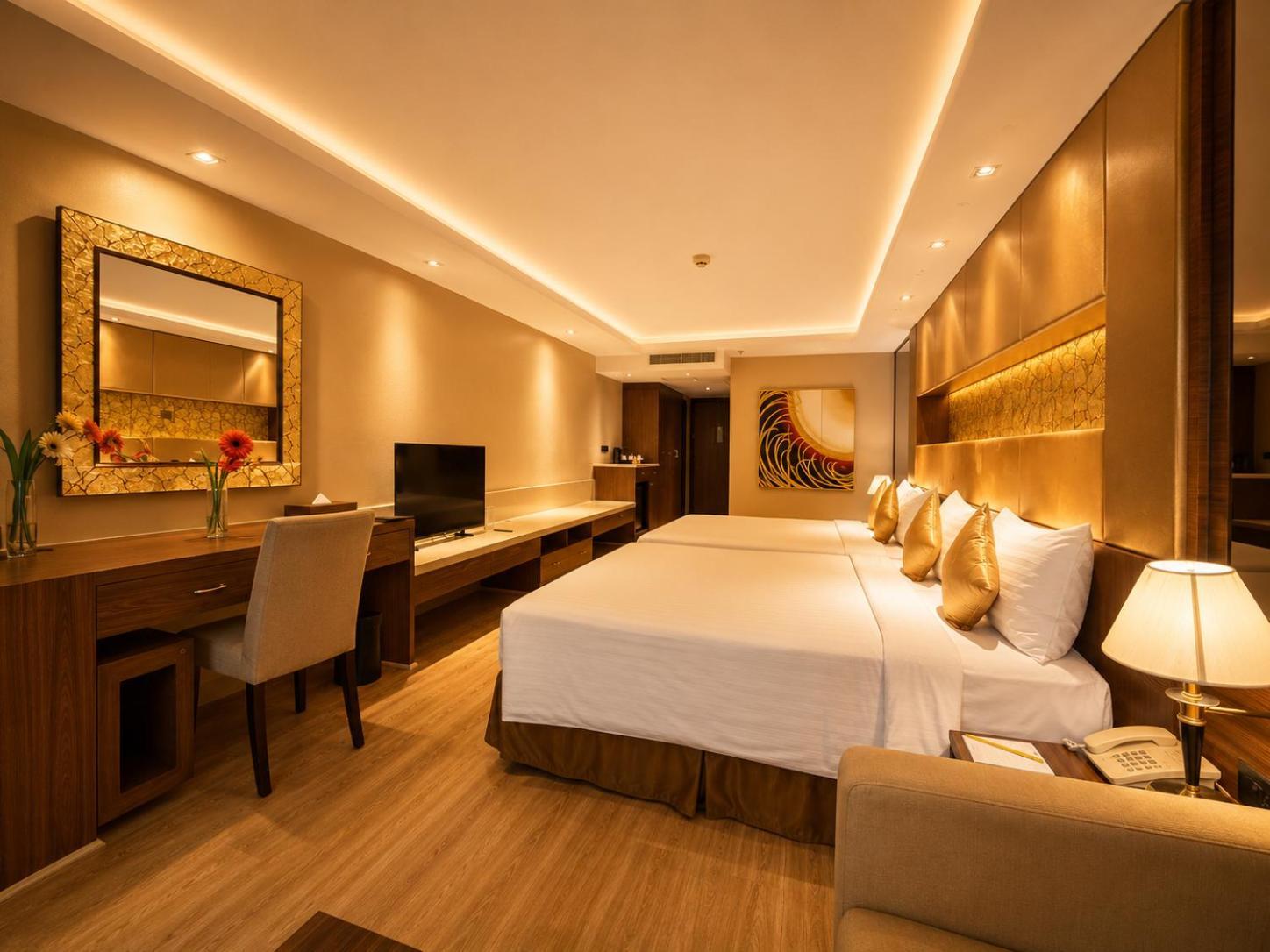 Deluxe Family Room