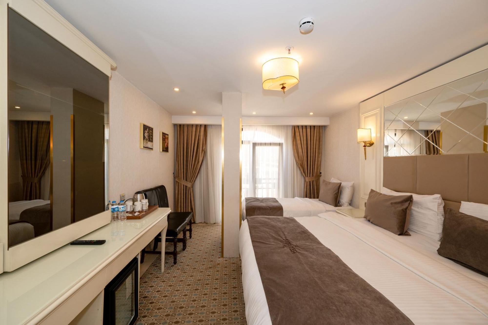 Triple Room French Balcony