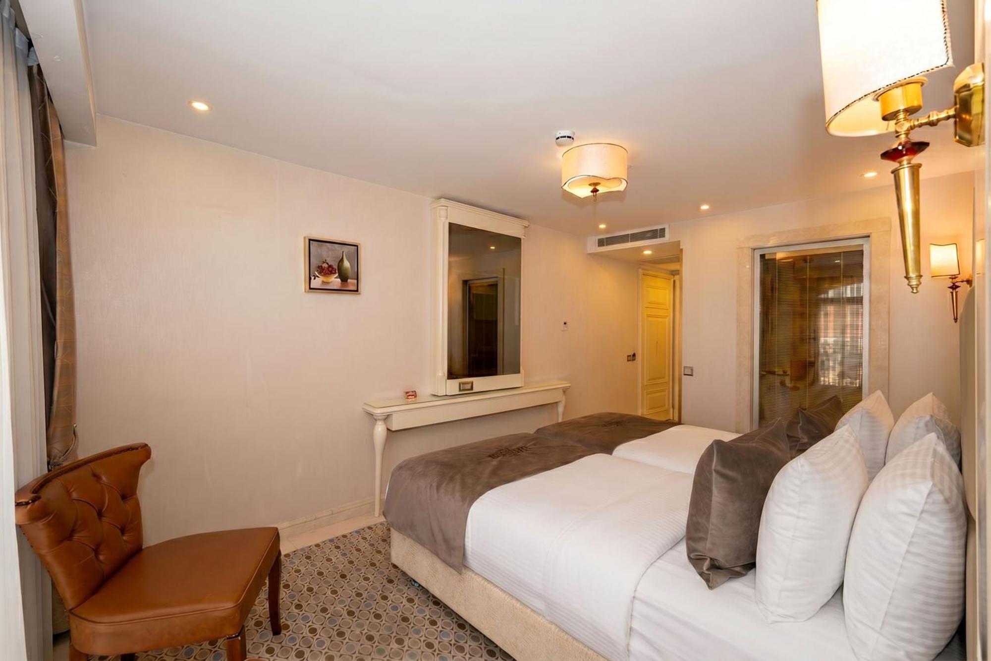 Large Double Room
