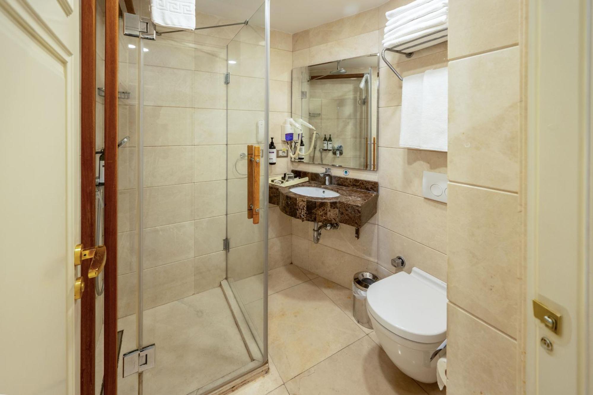 Large Double Room