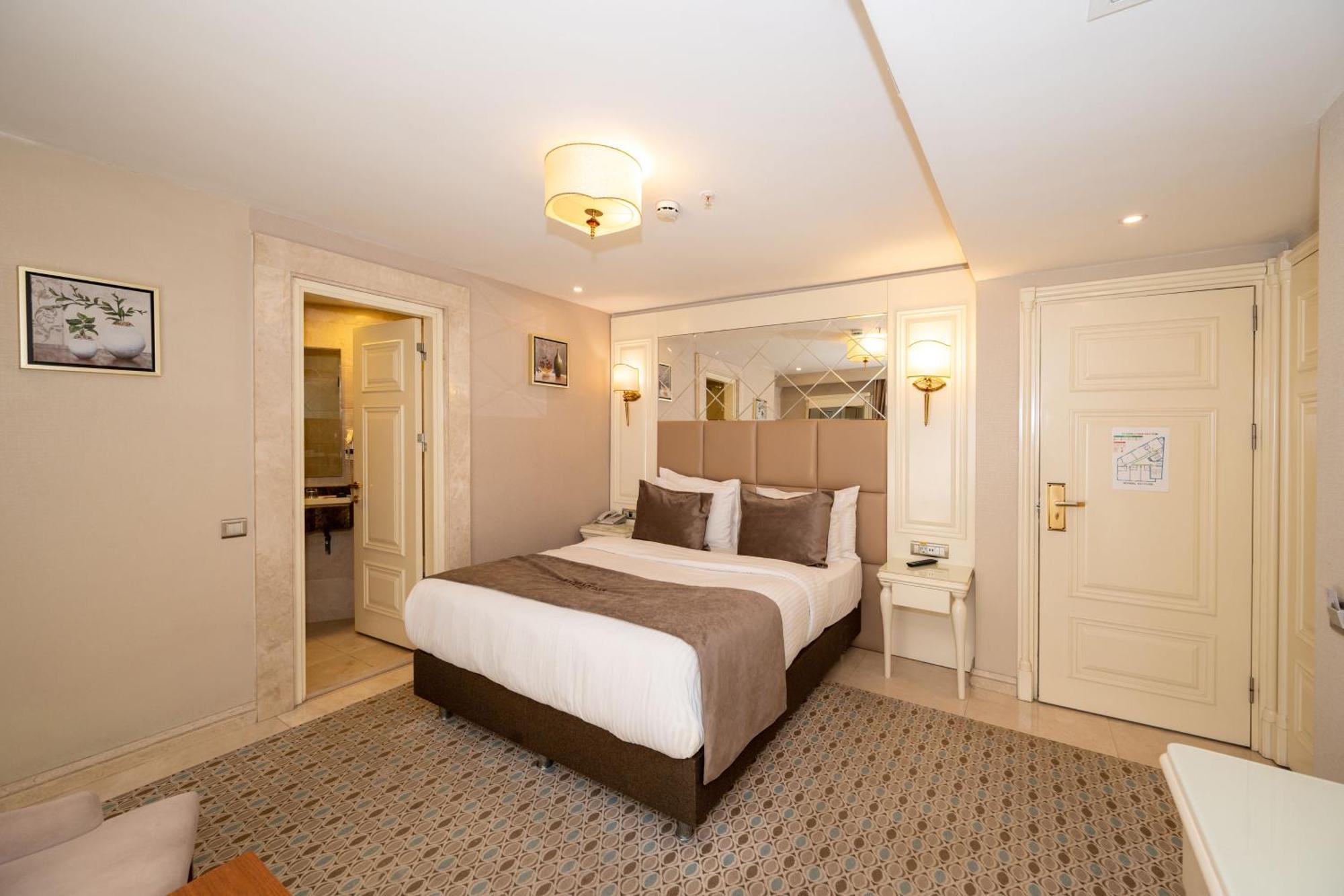 Large Double Room