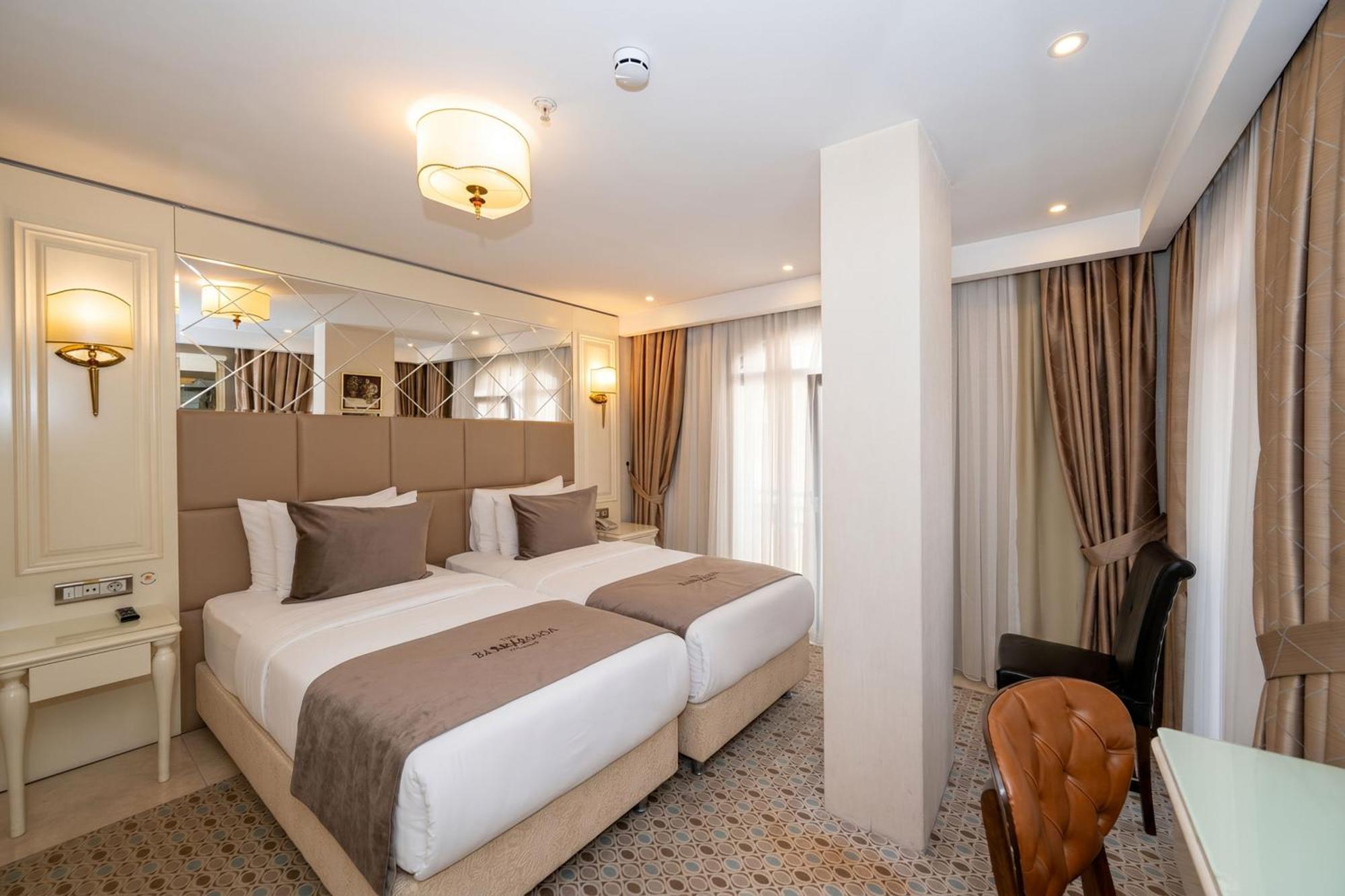 Deluxe Double Room French Balcony