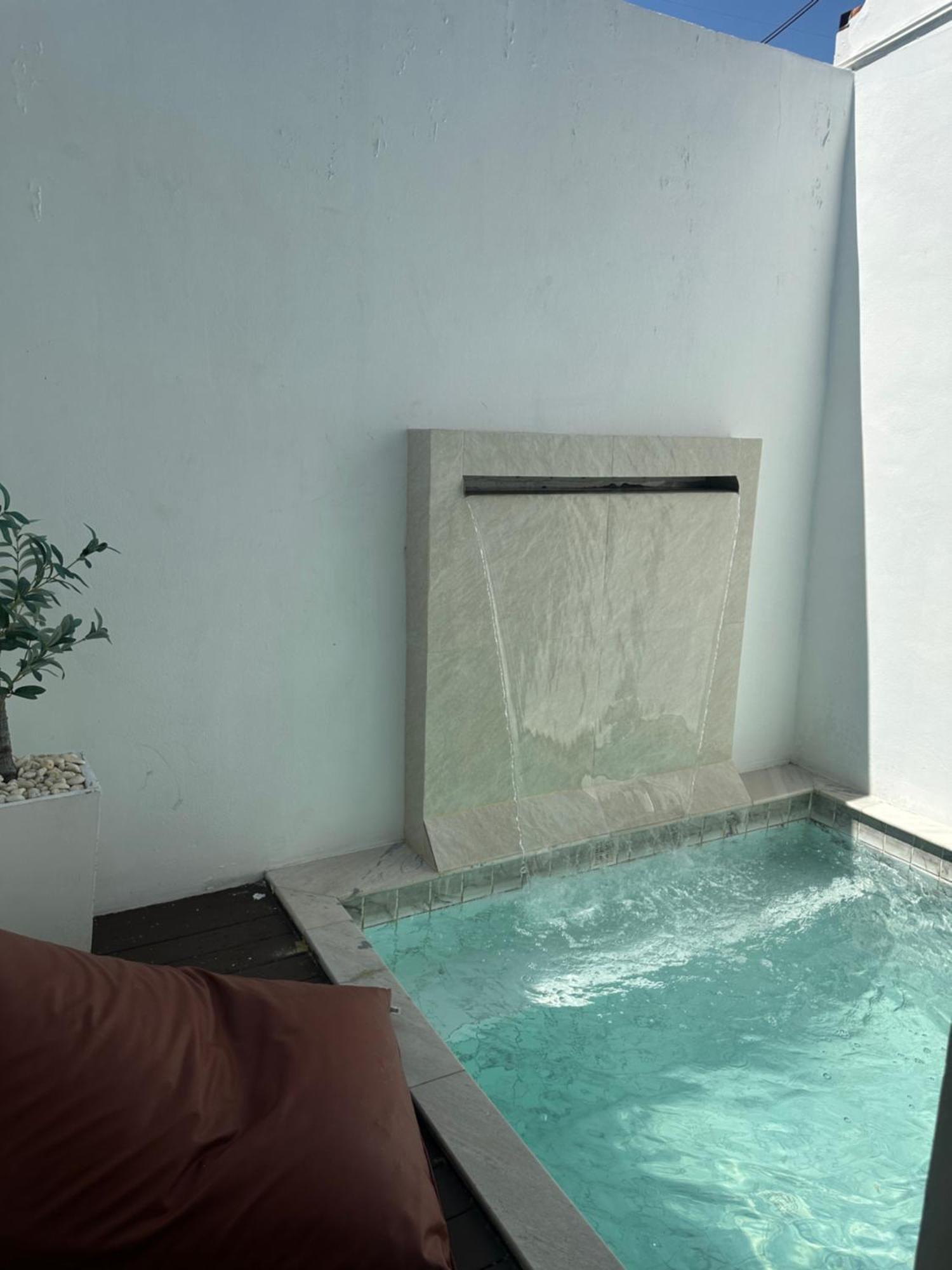 Queen Room Pool View