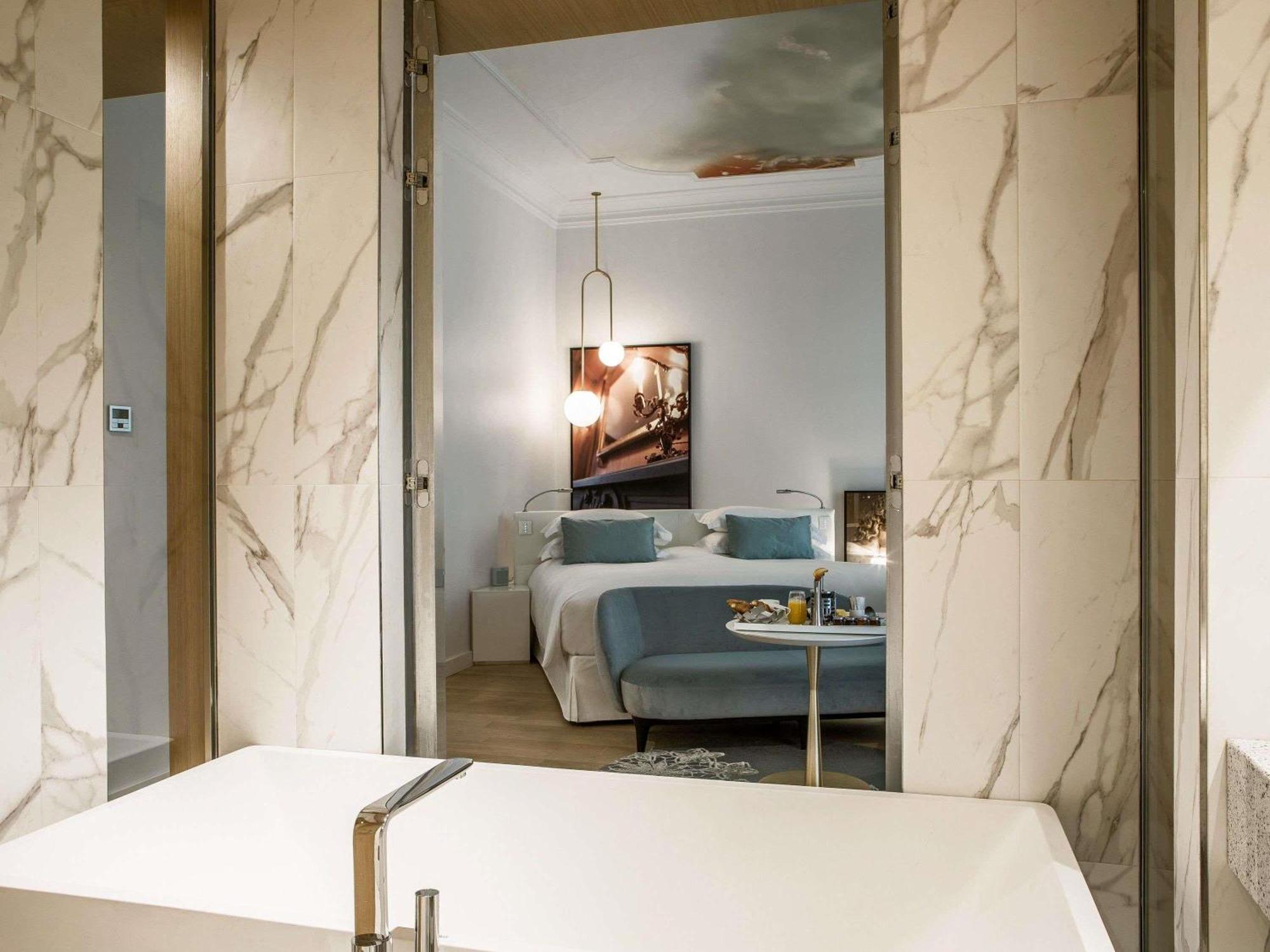 Junior Suite Room