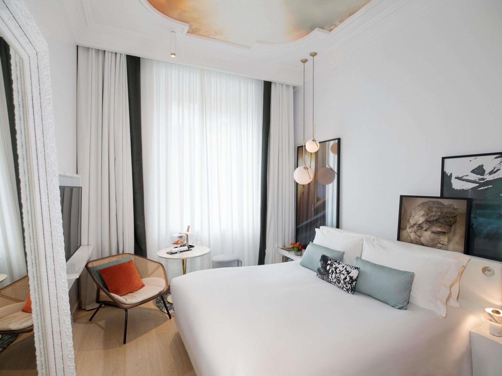 Luxury Room