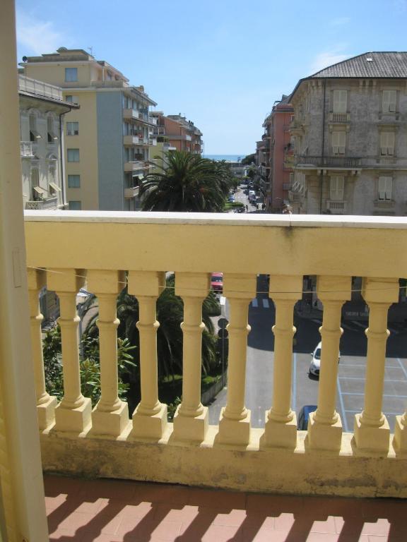 Camera Matrimoniale/Doppia con Letti Singoli con Balcone