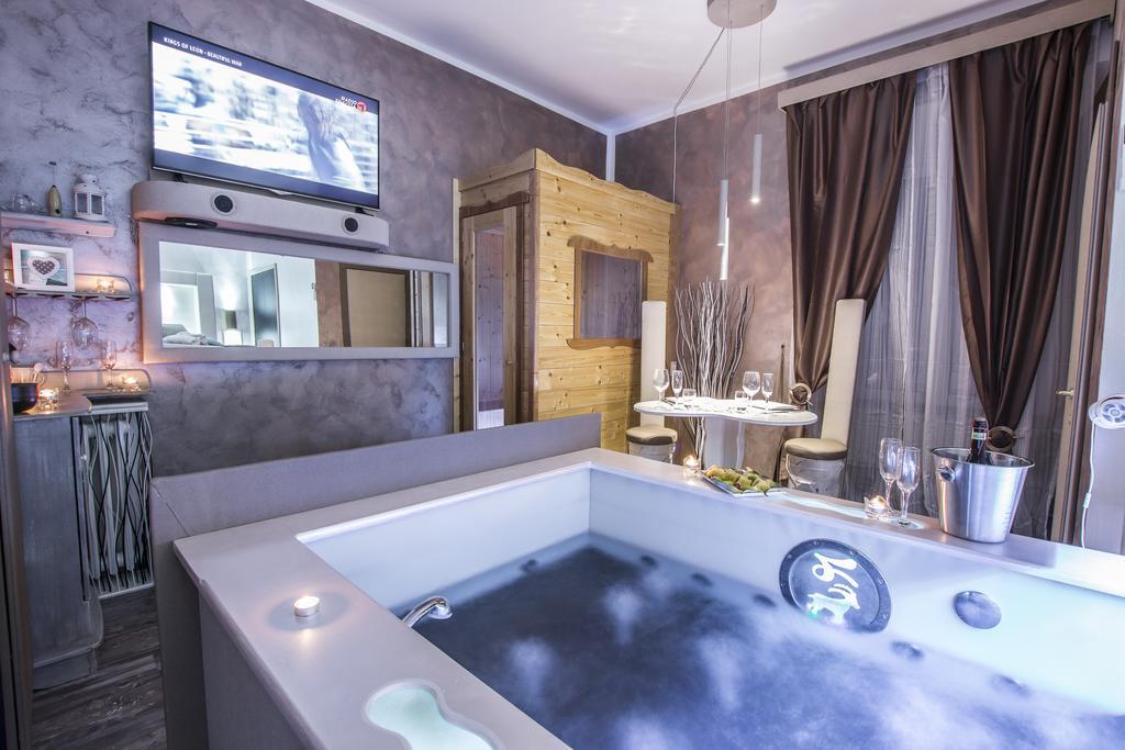 Double Room Spa Bath
