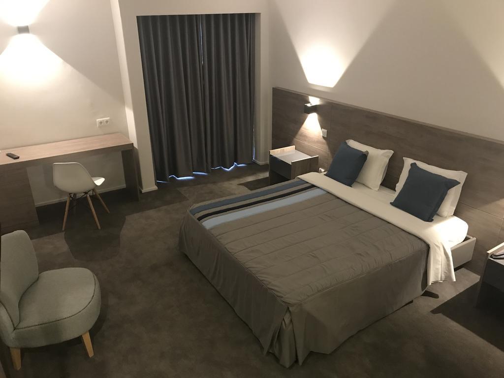Economic Room
