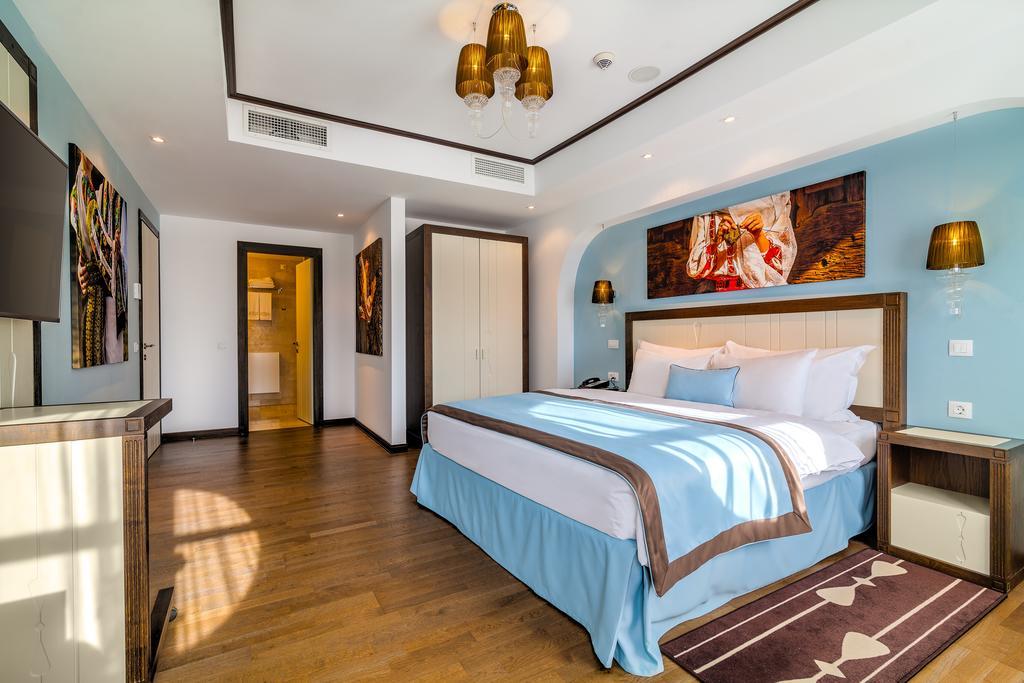 VIP Suite Epoque mit Terrasse und kostenfreiem WLAN