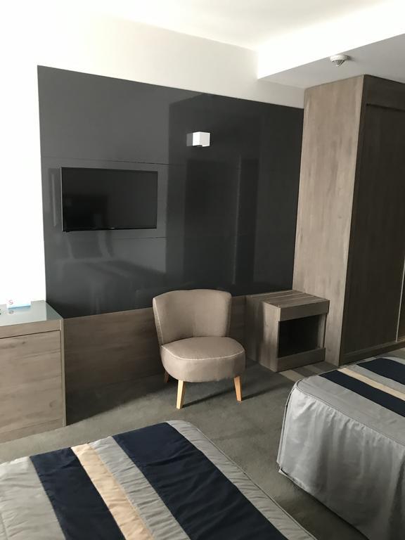 Economic Room