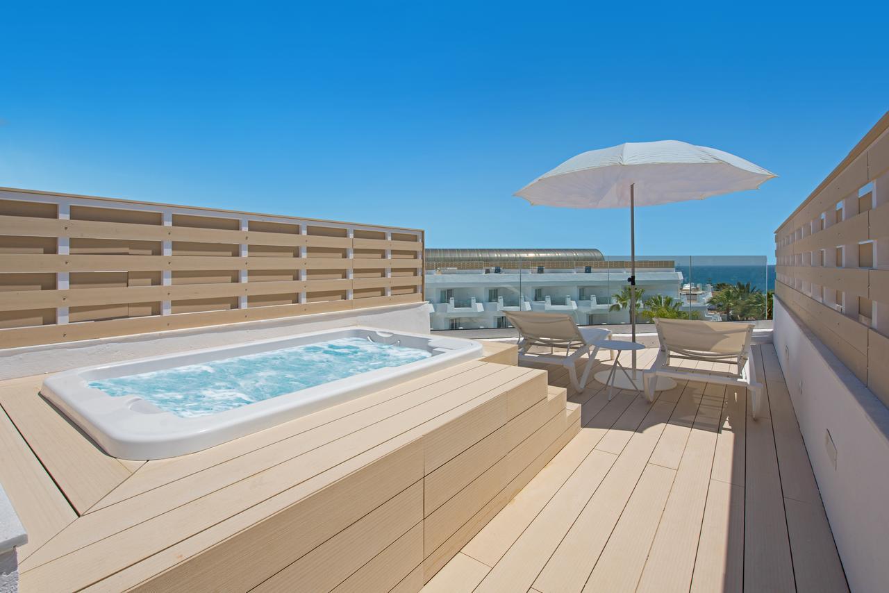 Acomodação Dupla com Vista Lateral do Mar, Penthouse e Banheira de Hidromassagem