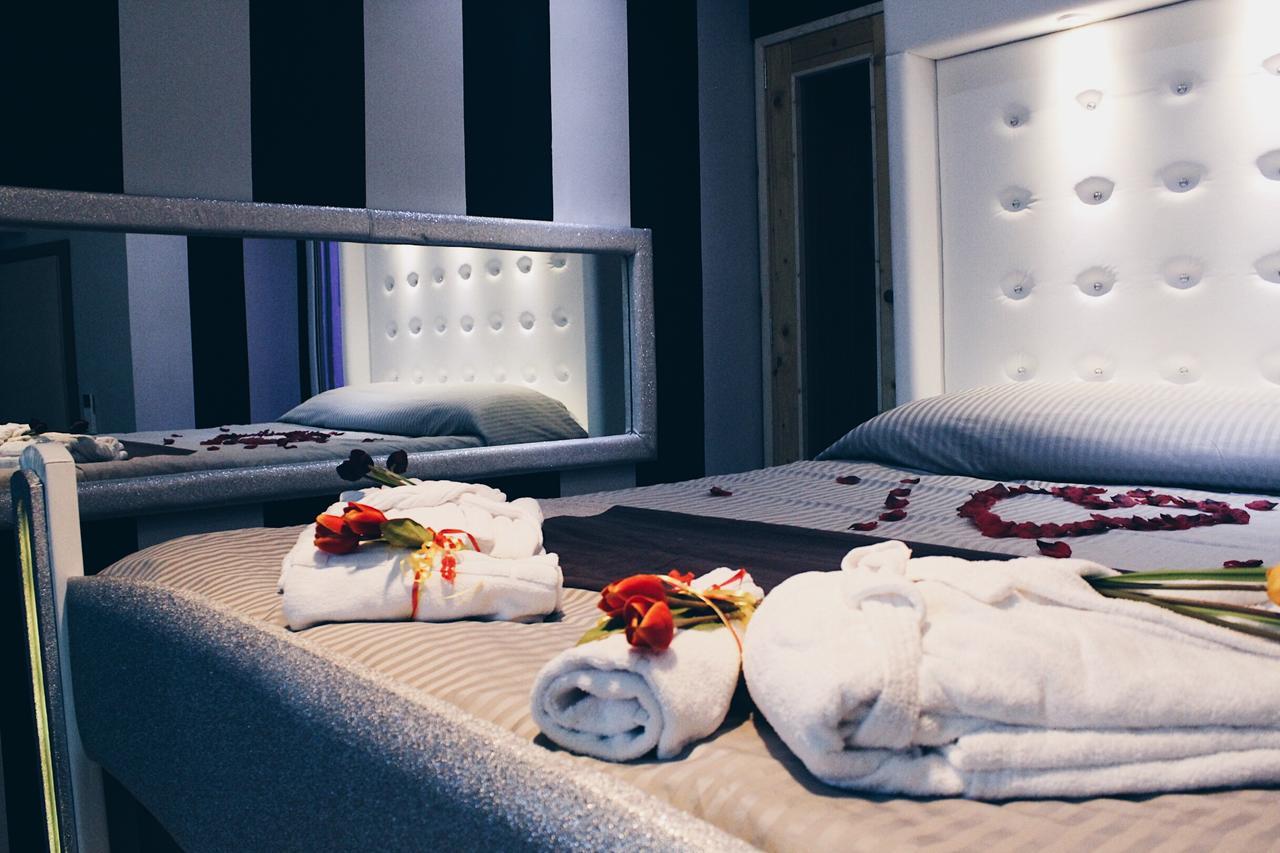 Deluxe Suite Spa Bath