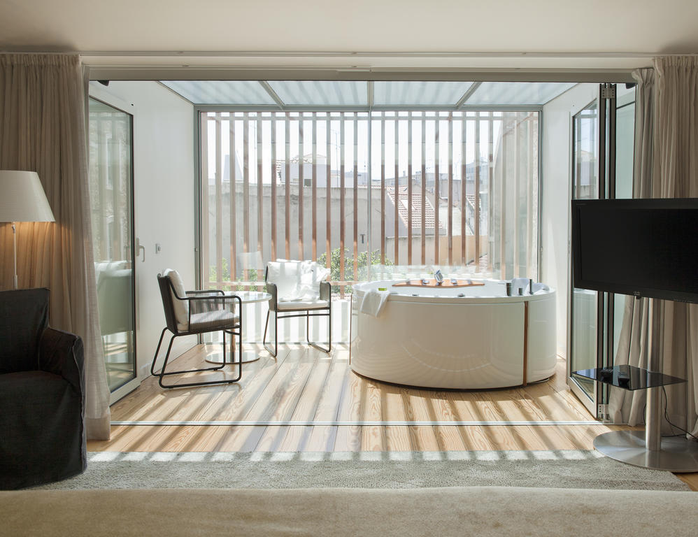 Deluxe Suite mit Whirlpool-Badewanne