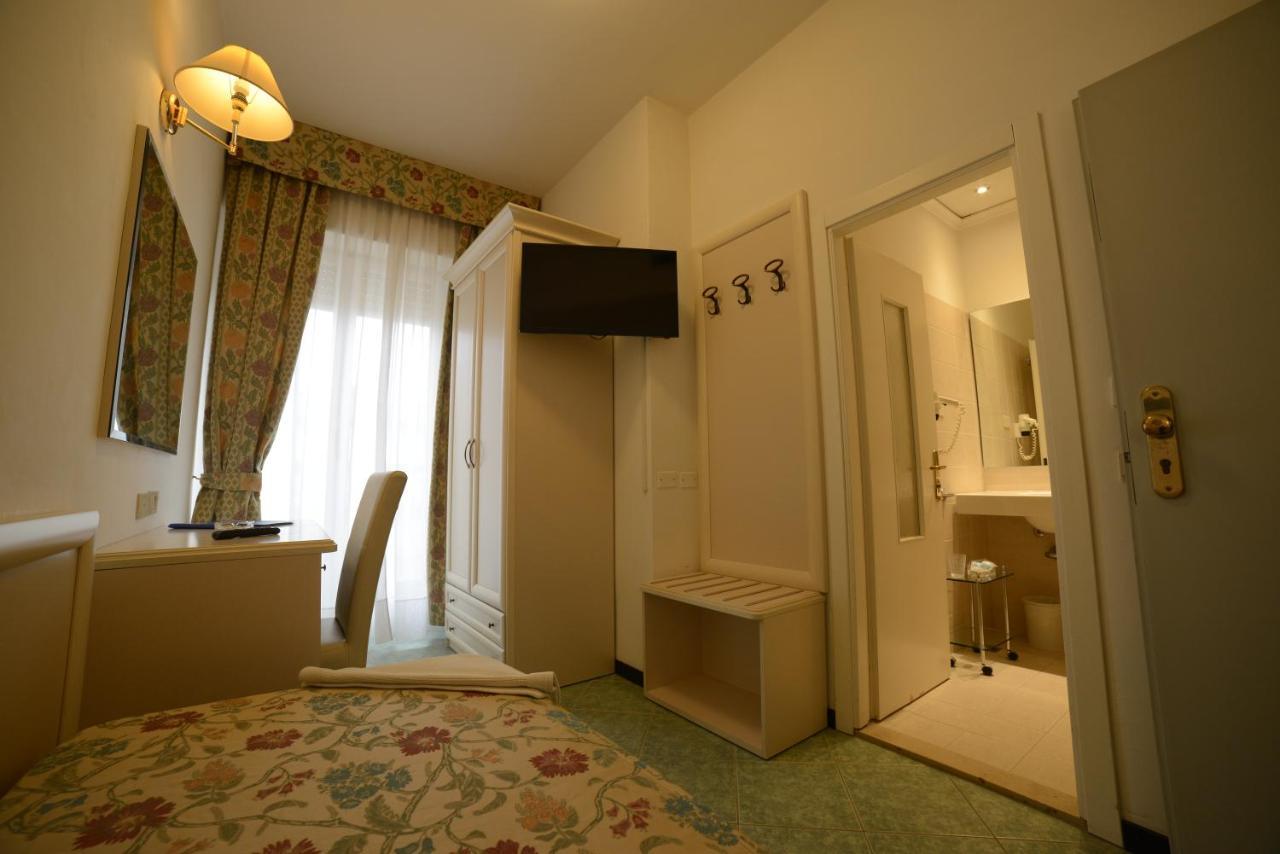 Single Room with Balcony