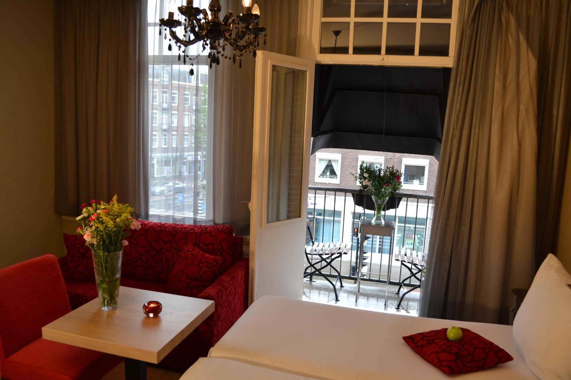 Twin Room Spa Bath Balcony