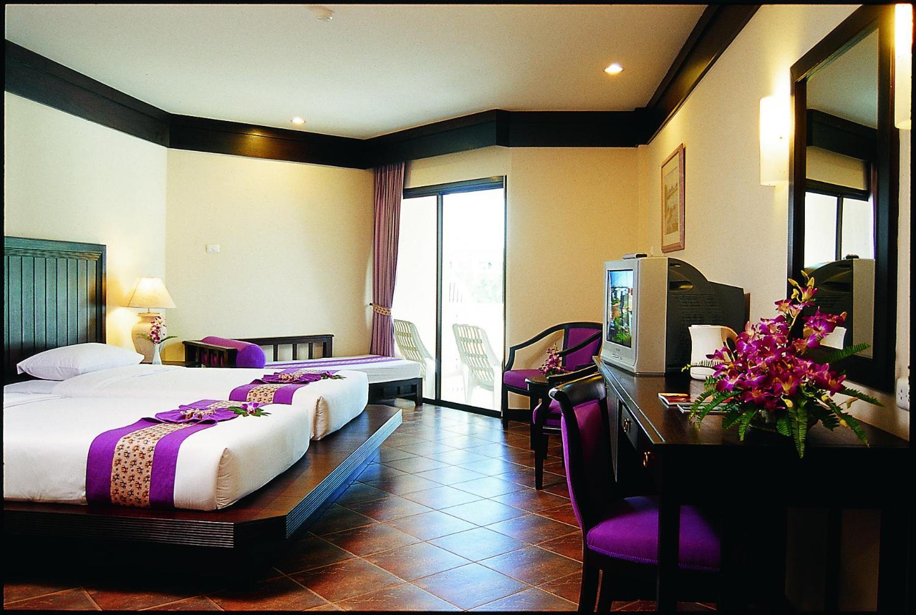 Deluxe Double or Twin Room