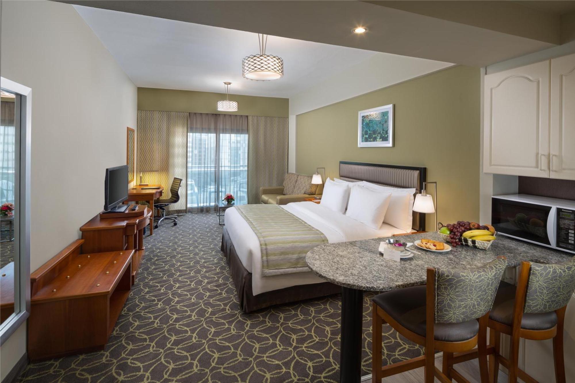 Interconnecting Studio - 20% Discount on Food, Beverages and Laundry. 10am Early Check-In and 2pm Late Check-Out (Subject to Availability)