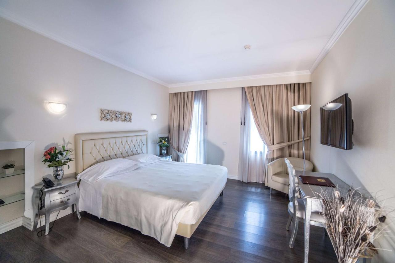 Junior Suite with Jacuzzi