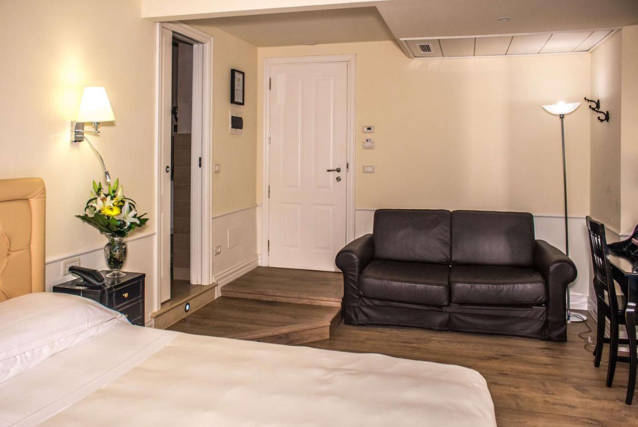 Comfort King Room