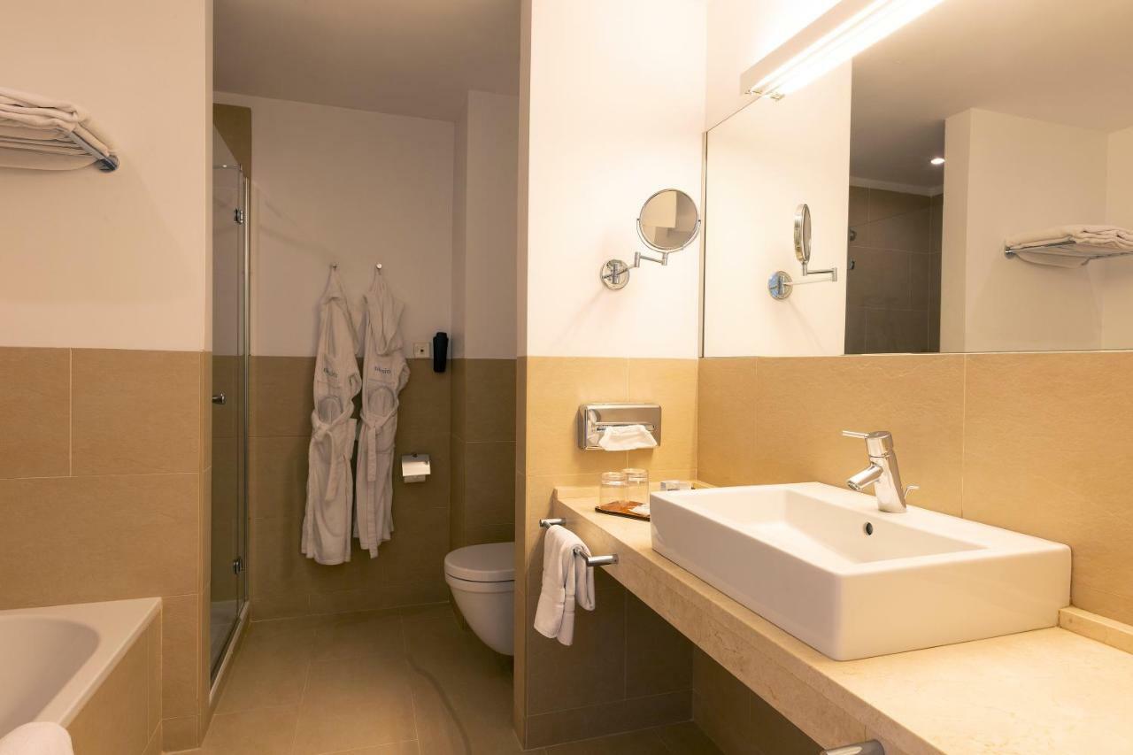 Superior Double or Twin Room with Spa Access,1207506352:JPEG