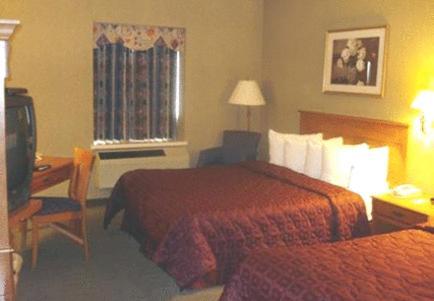 Queen Room Two Queen Beds Non-Smoking