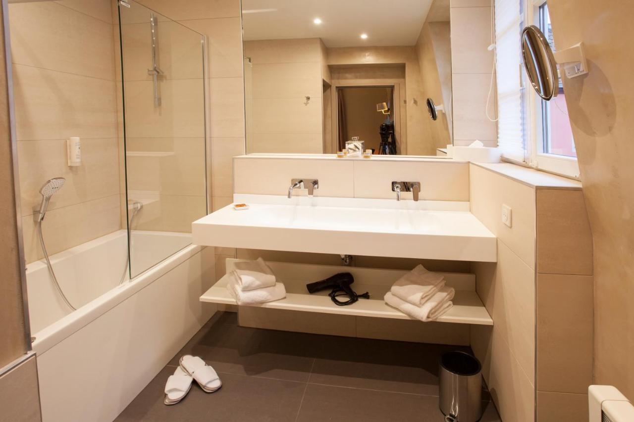 Charm Room Shower or Balneo Bath