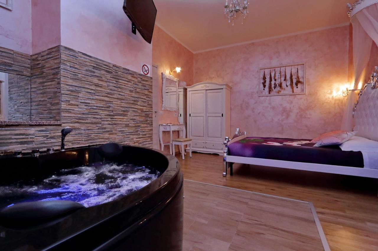 Double Room Spa Bath