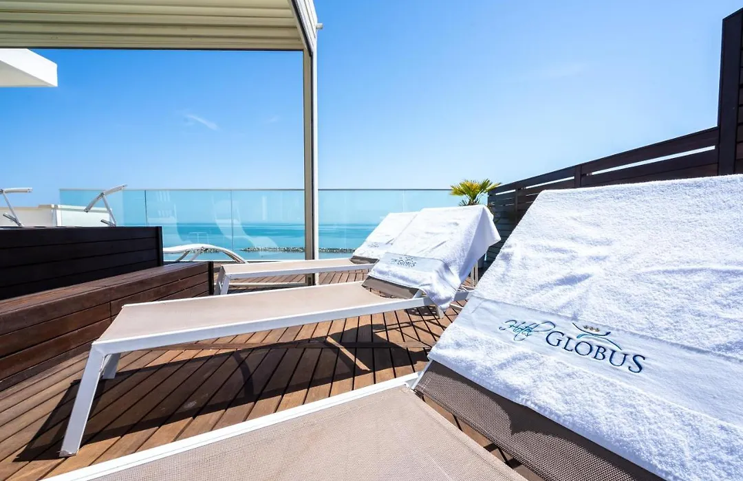 Hotel Globus-1