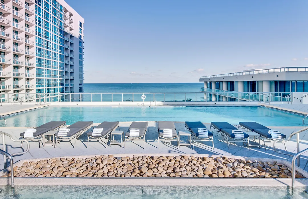 Carillon Miami Wellness Resort-1