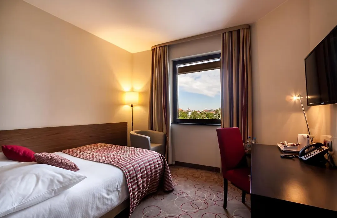 Qubus Hotel Krakow-1