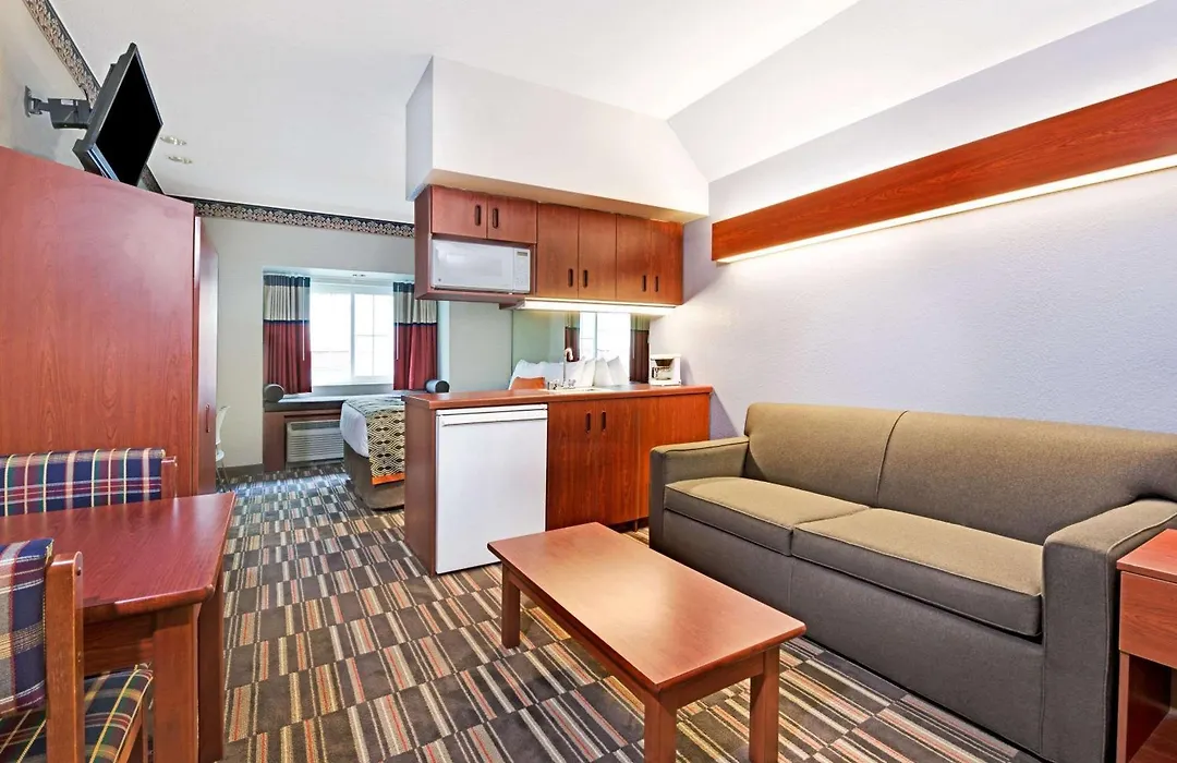 Microtel Inn & Suites Urbandale-1