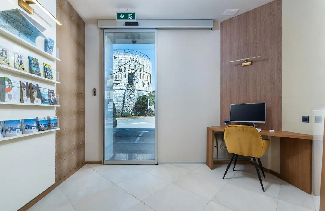 Hotel Dua Residence-1