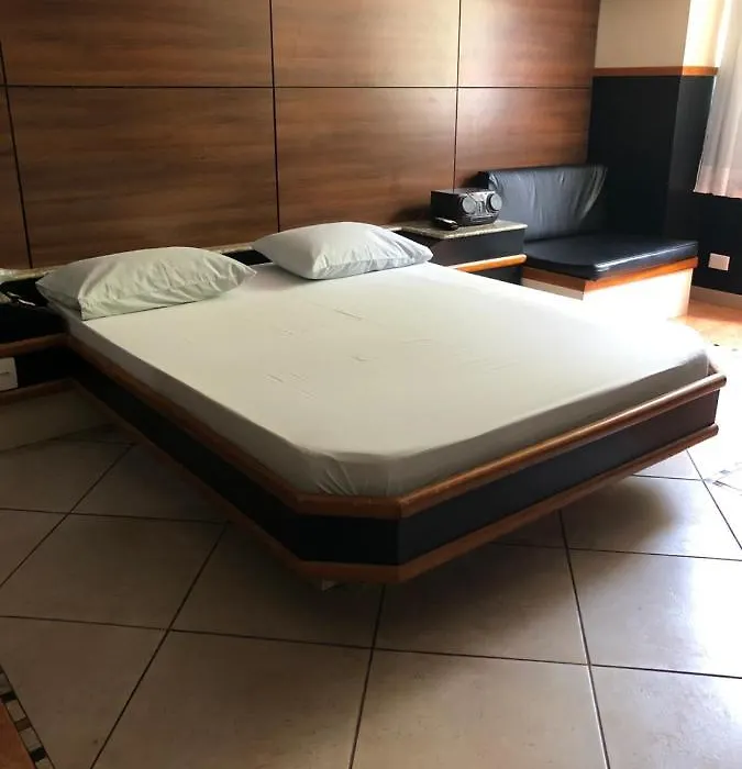 Hotel Serrano-1