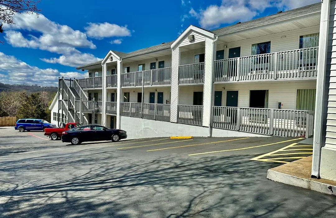 Celebrity Inn-1