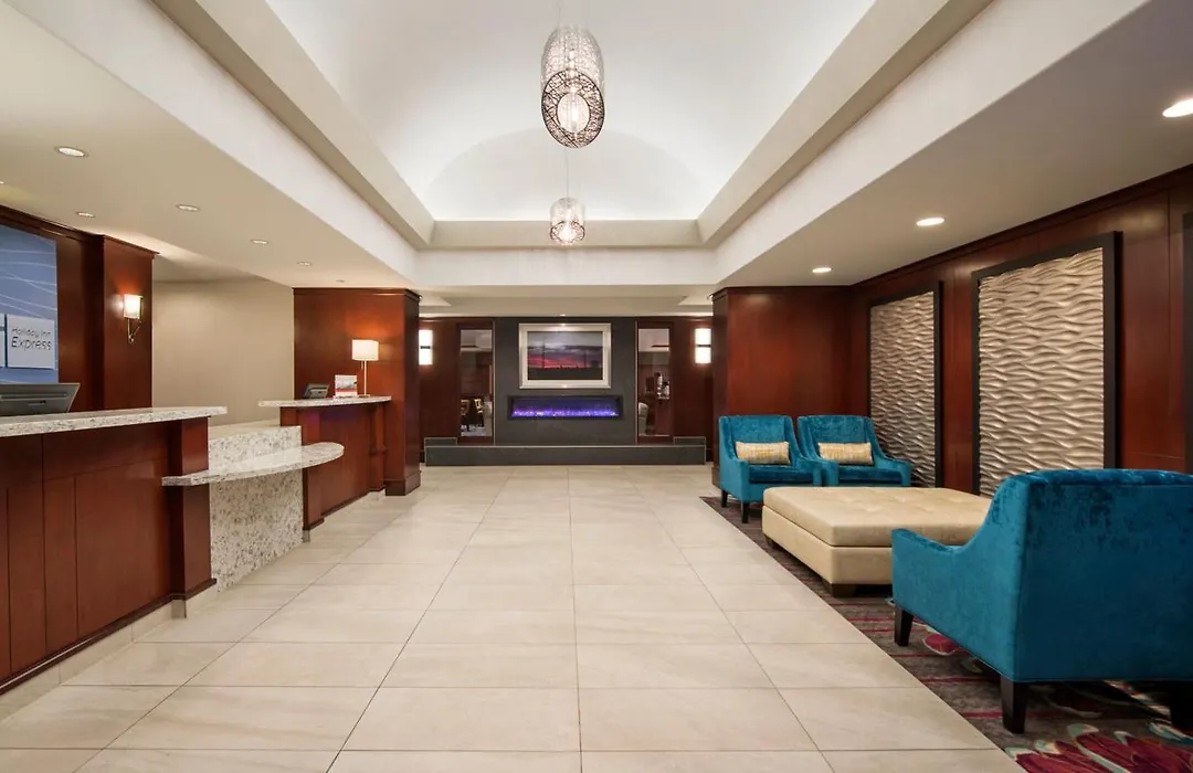 Holiday Inn Express Hotel & Suites Sherwood Park-Edmonton Area By Ihg-1