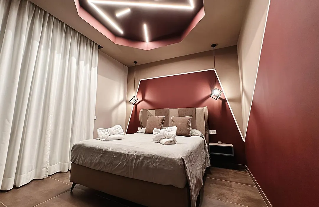 Re Lazzarone Suite-1