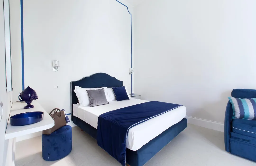 Grace Suites Sorrento-1