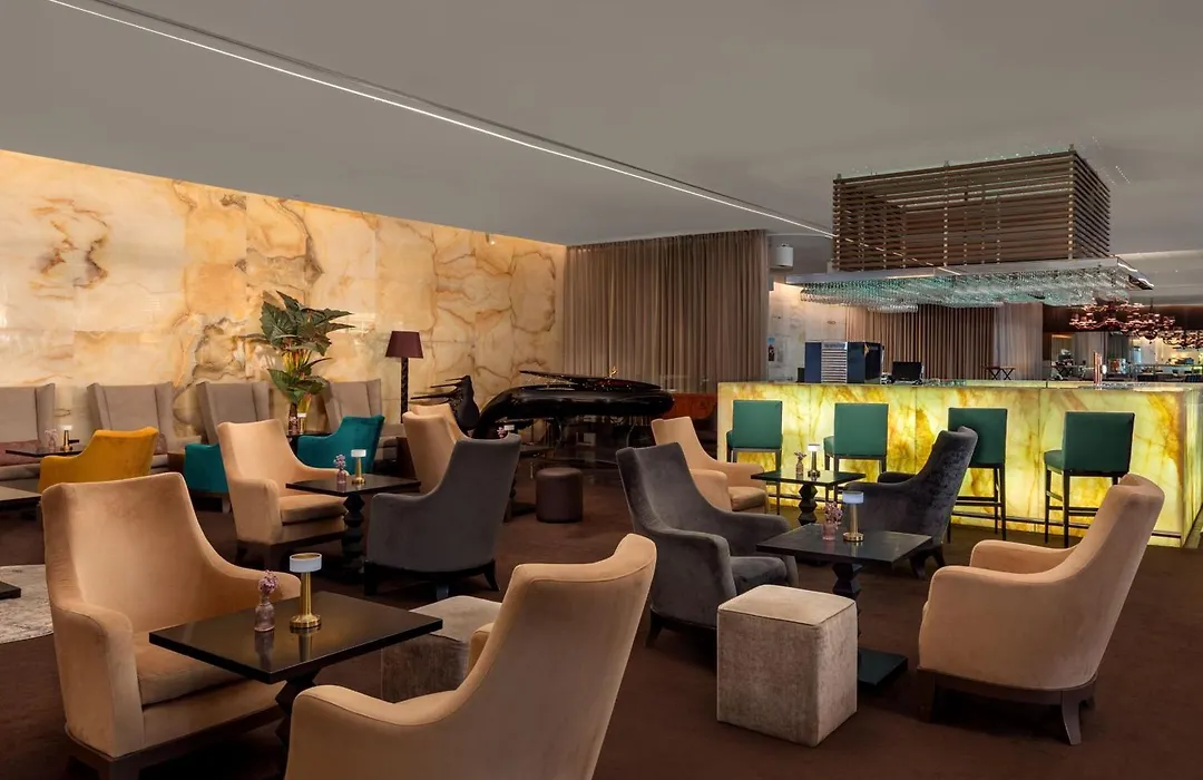Sheraton Lisboa Hotel & Spa-1
