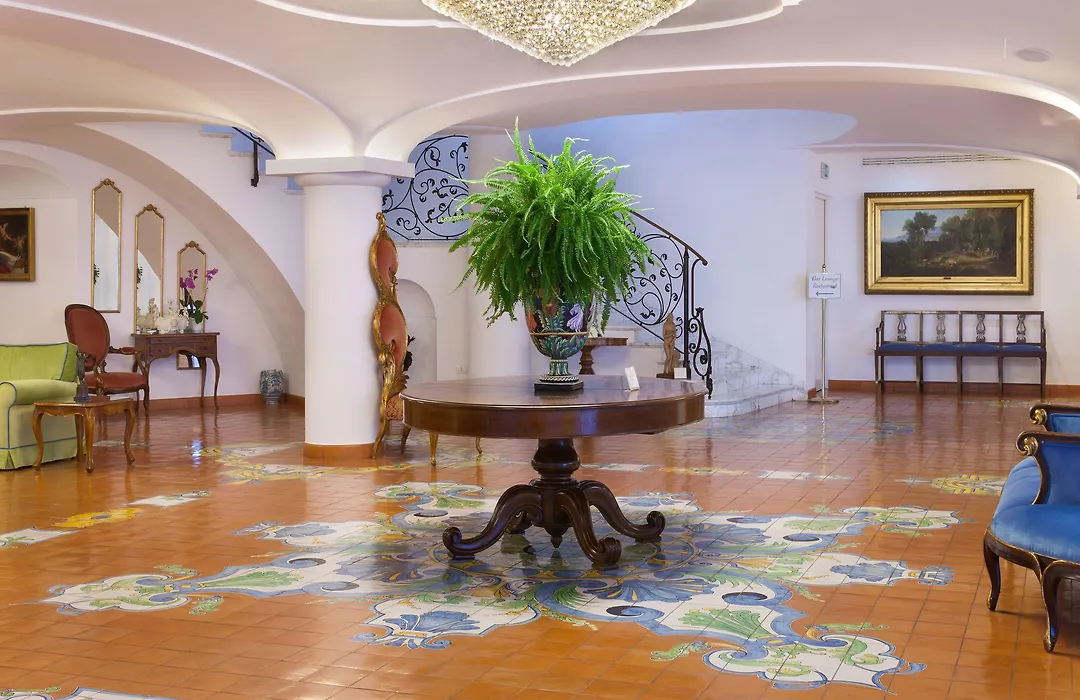 Grand Hotel La Favorita-1