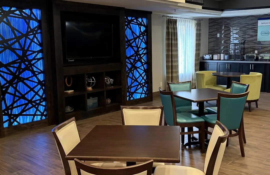 Garner Hotel Liberal North By Ihg-1