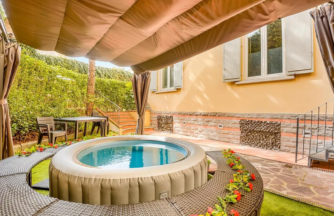 Aurora Garden Lodging - Rooms & Apartment-1