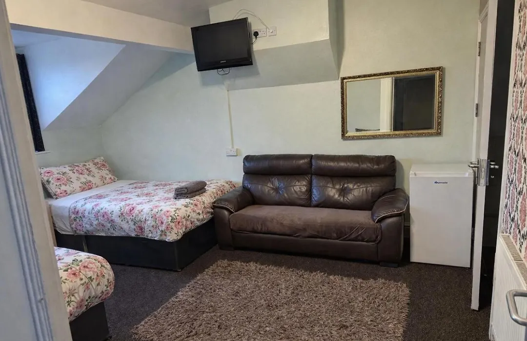 Blackpool Central Hotel-1