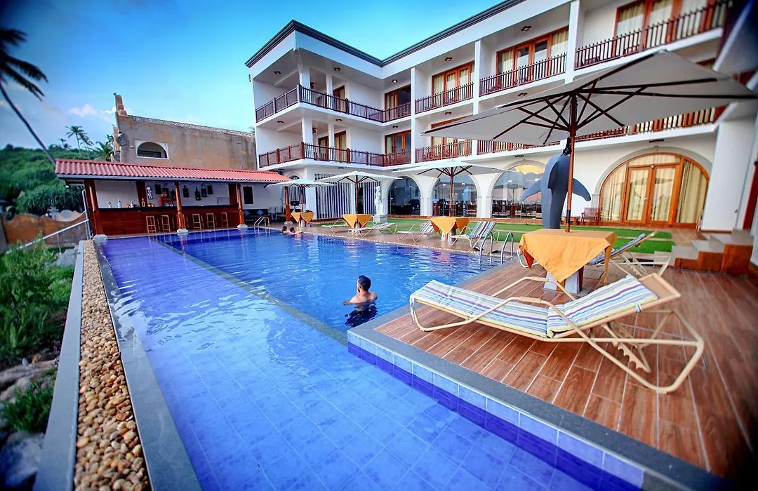 Watergate Luxury Beachfront Resort - Unawatuna-1