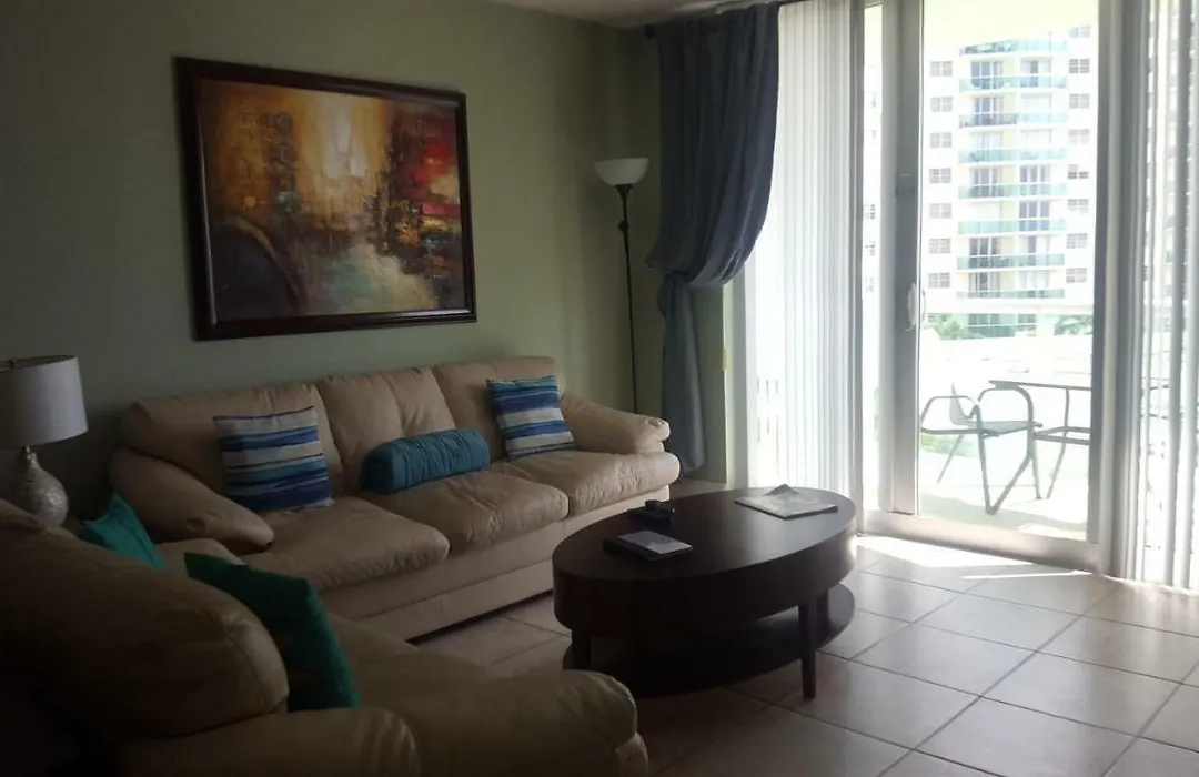 Tides Apt On Hollywood Beach-1